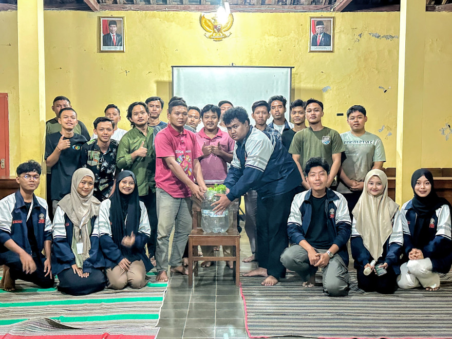 Inovasi Pembaharu! Dari Limbah Galon Le Minerale  menjadi Media Penanaman Hidroponik dan Tempat Budidaya Lele